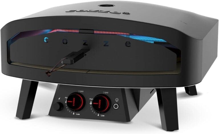 Vue avant du four pizza Cozze 24" Black Edition : l'excellence du gaz avec brûleur puissant et système d’alimentation pour cuisson rapide.