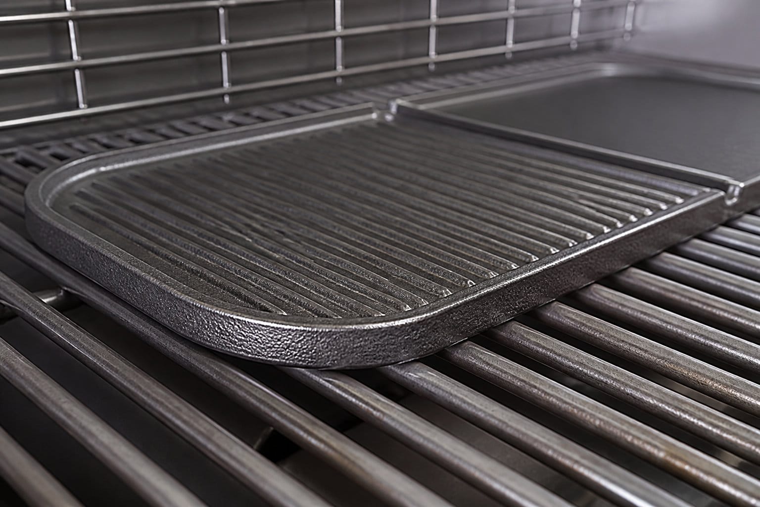 Cuisson d’une côte de bœuf au Weber : combien de temps ? 6 Cuire une côte sur plancha Weber : huiler sans la faire frire